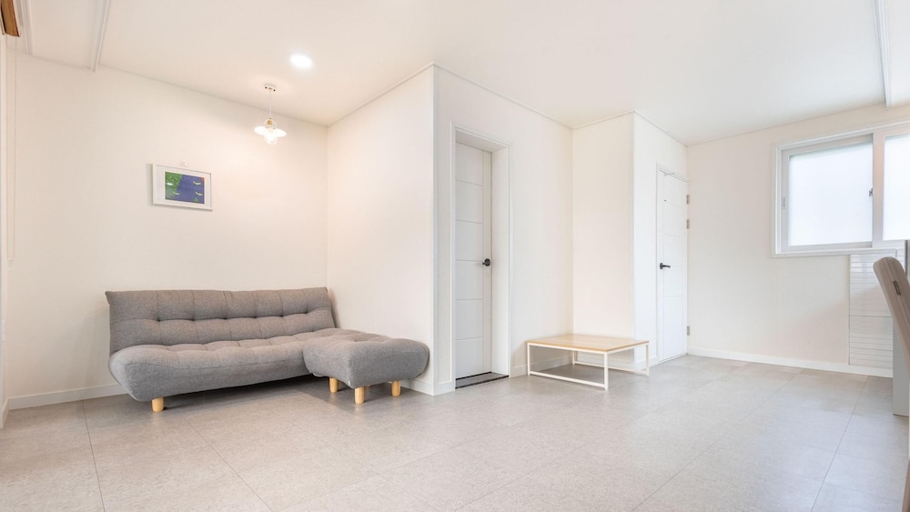 Basic Room, 1 Bedroom (Premier ondol(random2)) - Photo 8