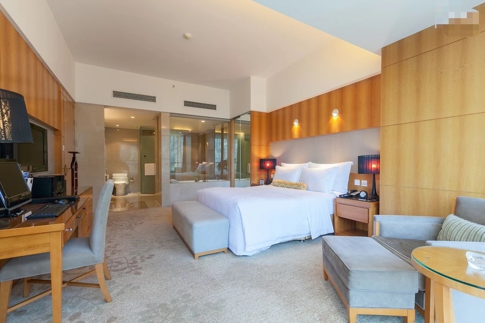 Executive Suite photo 2