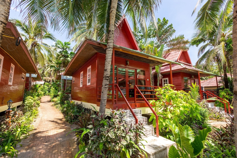 Garden View Bungalow photo 3