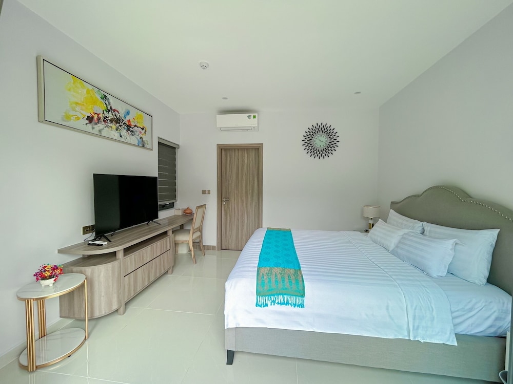Superior Single Room, 1 King Bed