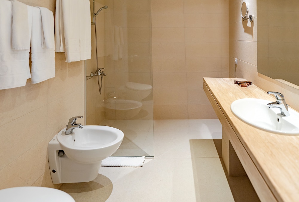 Deluxe Double Room, Sea View - Photo 8