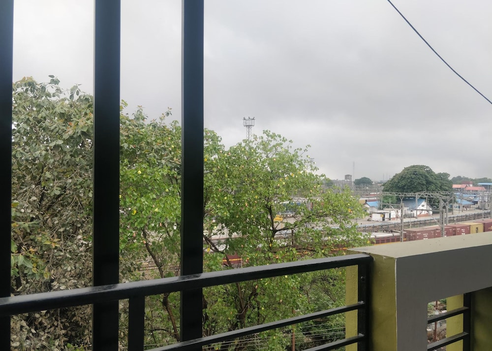 2 BHK photo 3