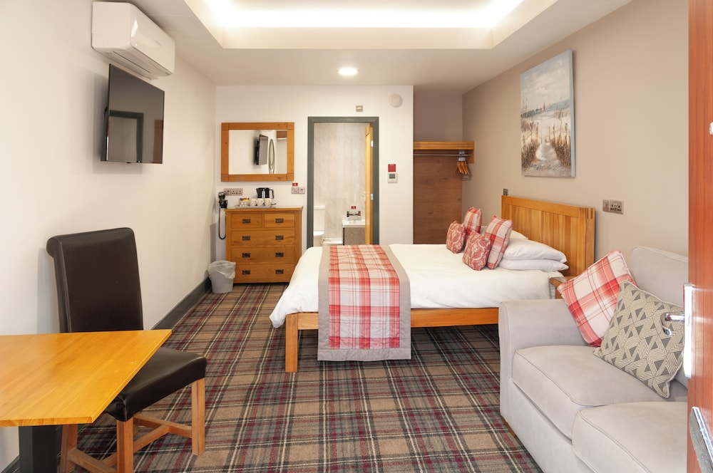 Superior Quadruple Room, Ground Floor