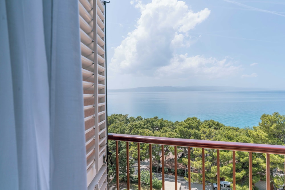 Superior Double Room, Balcony, Sea Facing - Photo 5
