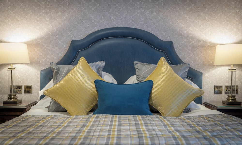 Deluxe Room, 1 King Bed - Photo 1