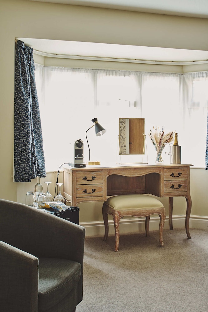 Double Room, Ensuite (Four Poster) photo 3