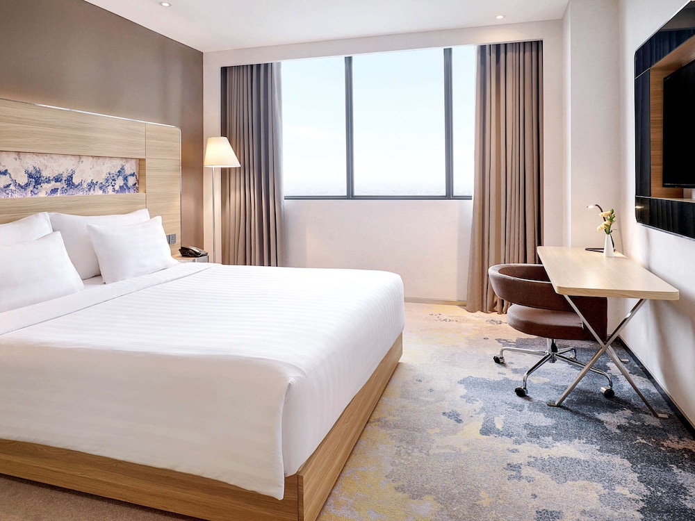Superior Room, 1 King Bed photo 1