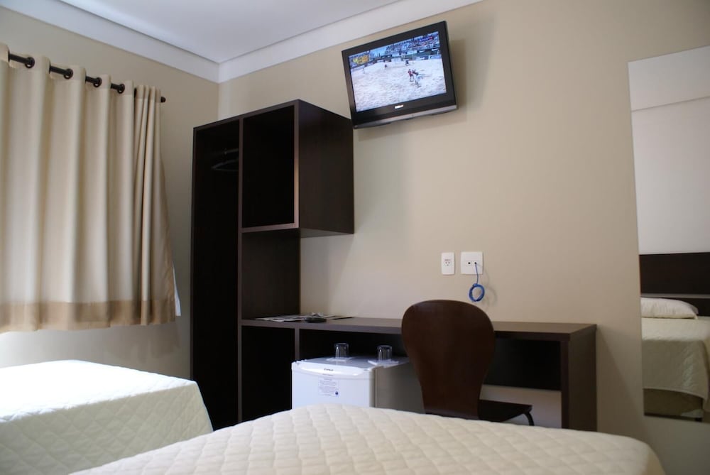 Twin Room, 1 Double Bed photo 2