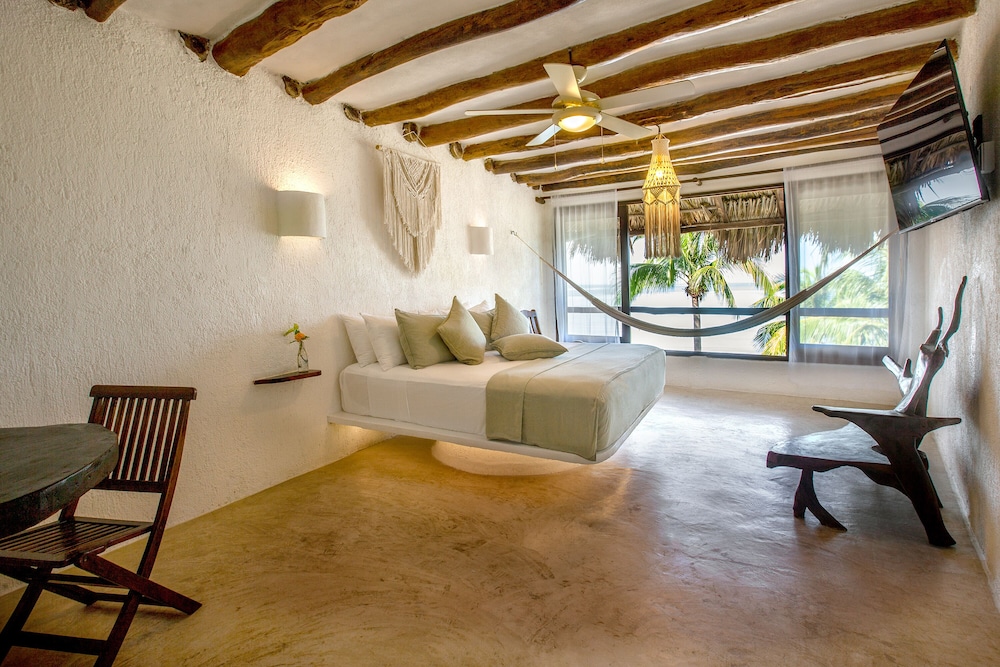 Superior Room, 1 King Bed