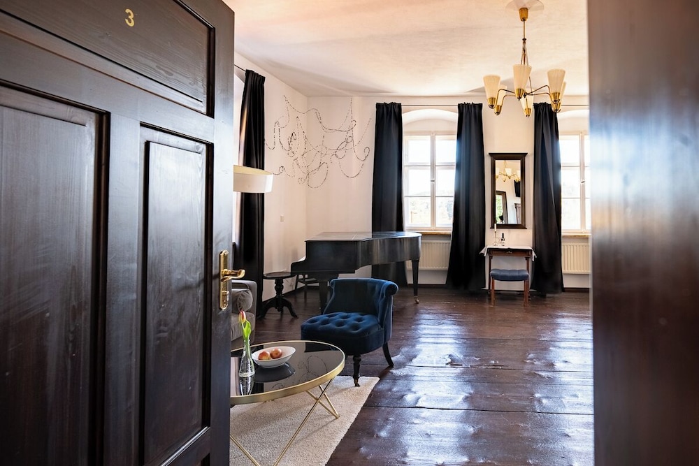 Junior Suite, City View photo 3