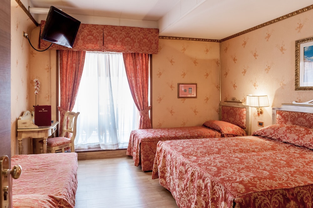 Quadruple Room photo 1