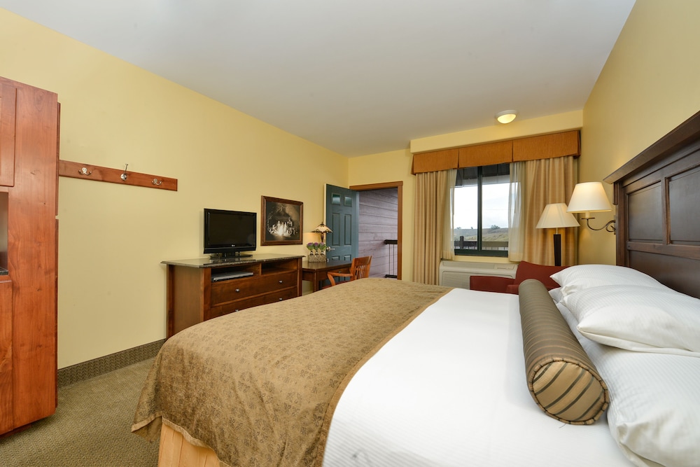 Deluxe Room, 1 King Bed (King Deluxe) - Photo 4