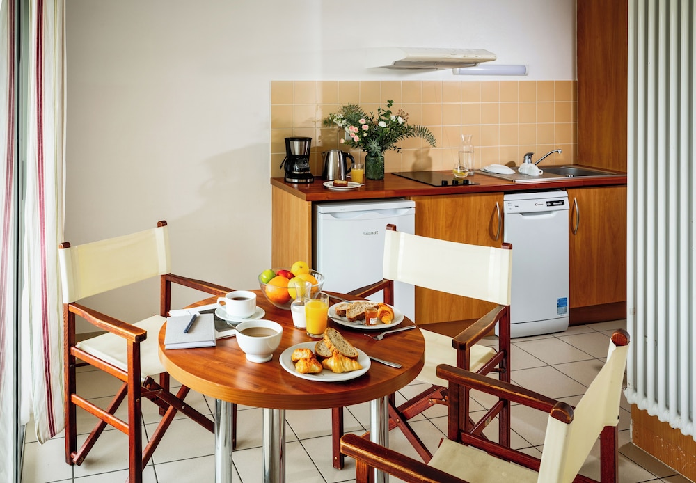 Classic Apartment 1 bedroom (4 people) photo 2