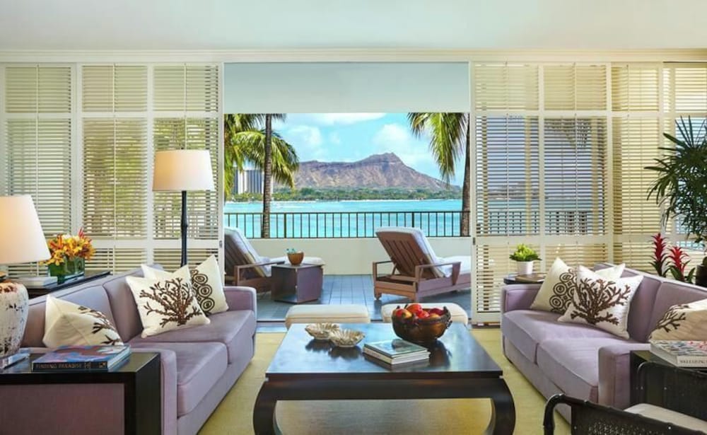 Halekulani Suite