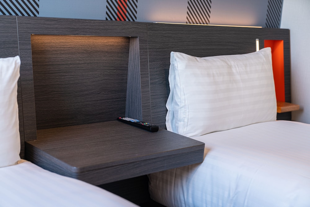 Standard Twin Room, 2 Twin Beds - Photo 4