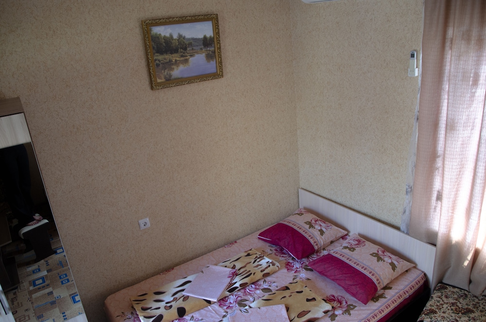Superior Triple Room, 1 Double Bed With Sofa Bed, Private Bathroom photo 1