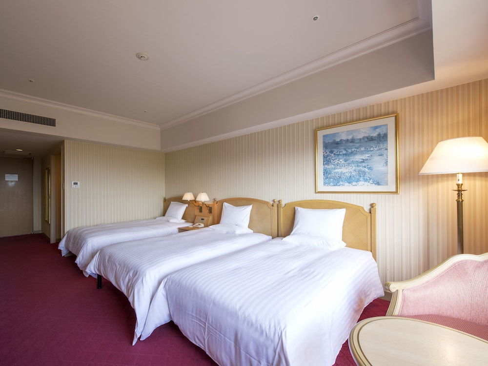 Standard Triple Room, Non Smoking, Park View photo 2
