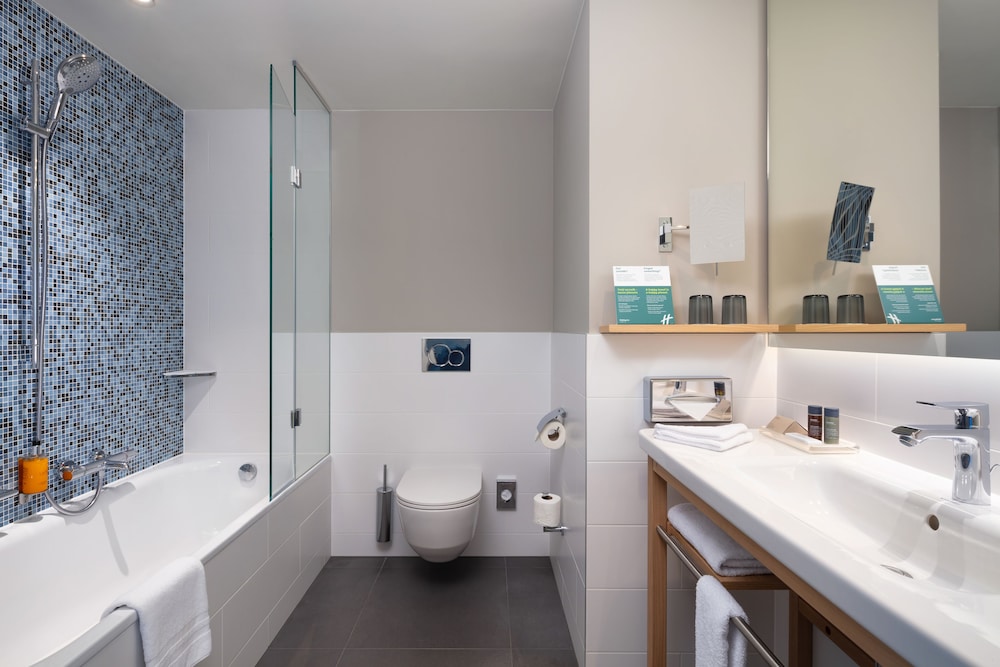 Premium Room, 1 King Bed, River View - Photo 7