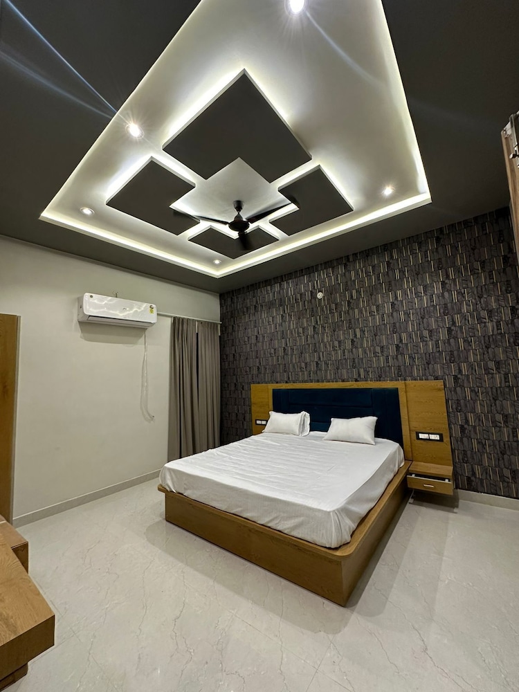 Deluxe Double Room - Photo 2