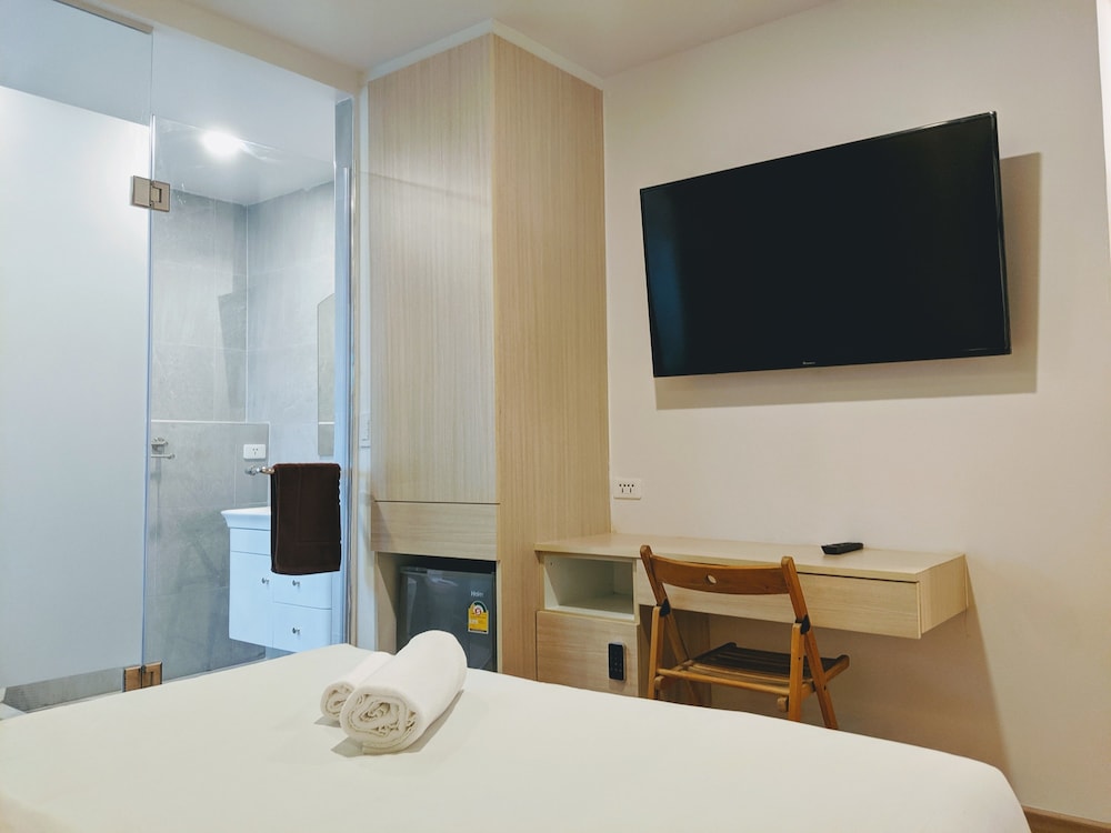 Deluxe Loft, Multiple Beds, Non Smoking, Private Bathroom photo 3