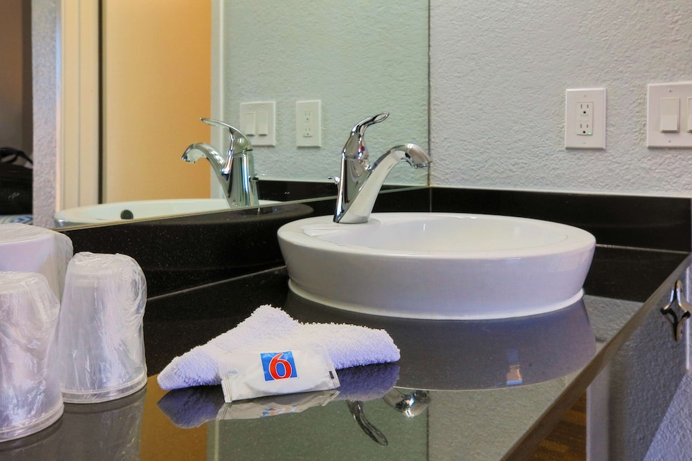 Motel 6-Sacramento, CA - Old Sacramento North, Foto 8