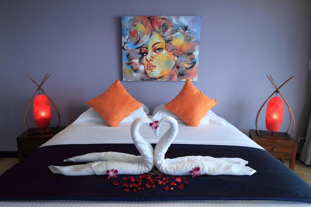 Deluxe Room, Balcony