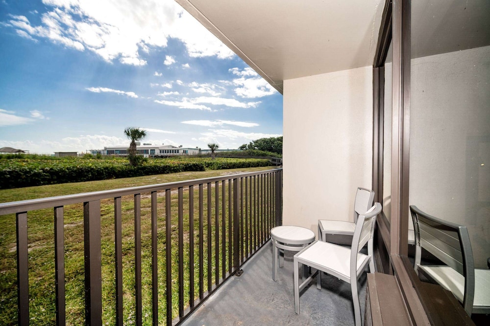 Room, 2 Queen Beds, Balcony, Ground Floor - Photo 2