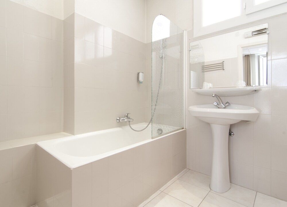 Superior Double Room - Photo 7