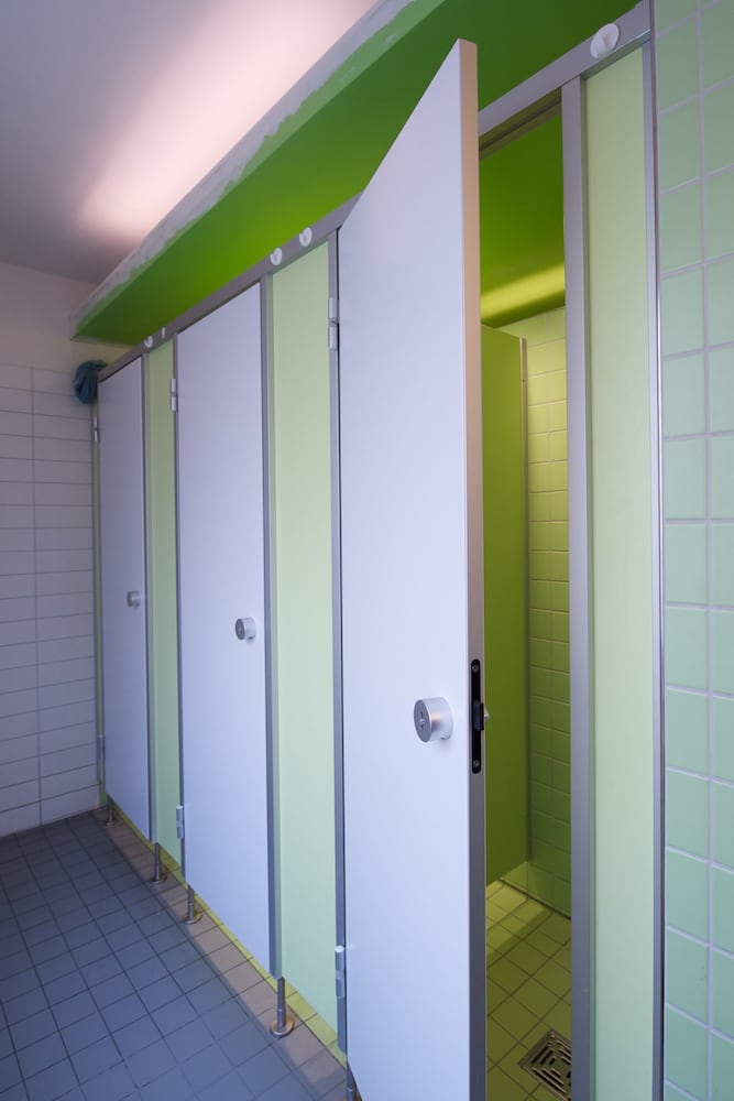 Quadruple Room, Shared Bathroom - Photo 5