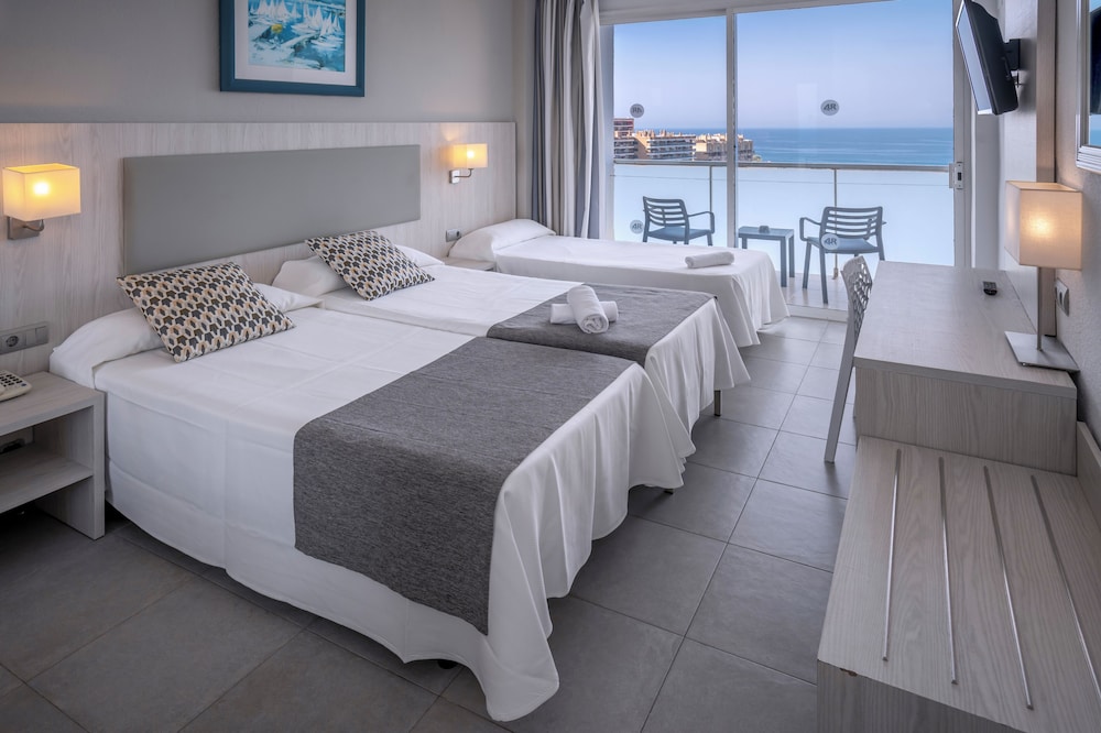 Triple Room, Balcony, Sea View (3 adults)