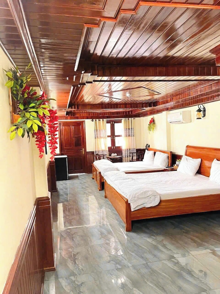 Deluxe Quadruple Room, Balcony, City View photo 2