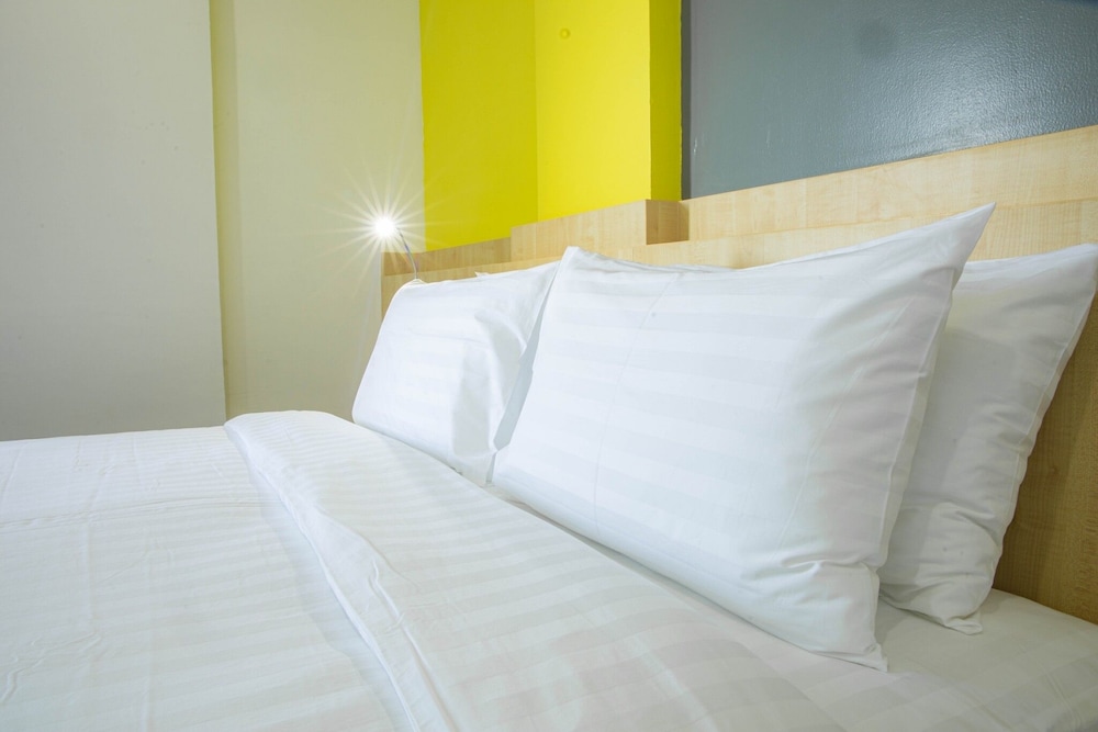 Standard Double Room, 1 King Bed - Photo 3