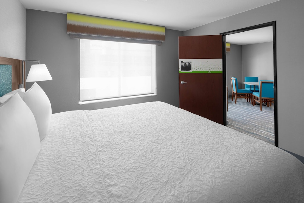 Family Room photo 2