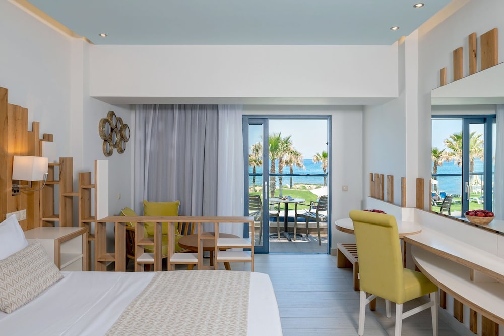 Junior Suite, Sea Facing