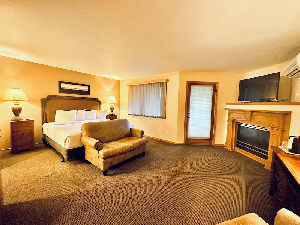 Junior Suite, 1 King Bed photo 3