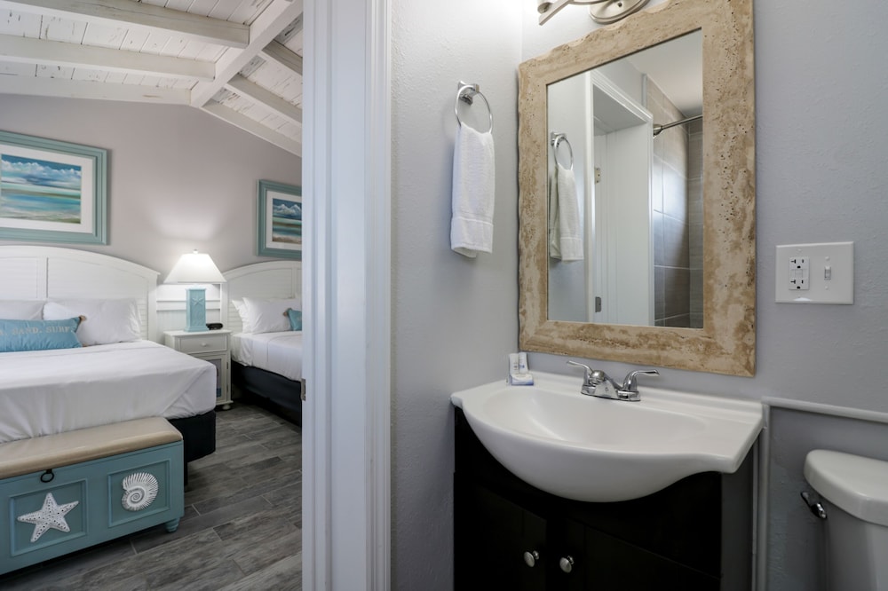 Premium Room, 2 Double Beds, Kitchenette (No Pets) photo 2