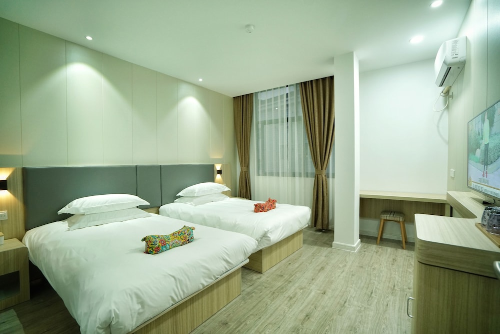 Standard Twin Room photo 1