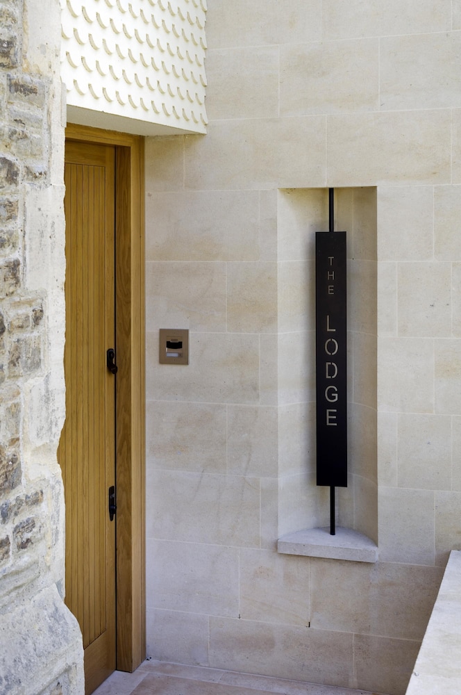 Stunning 5 bed Fulham Home w Indoor Pool Sauna and Private Garden, Photo 61