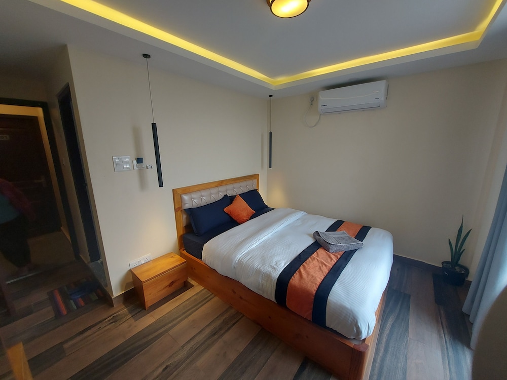 Superior Double Room, 1 Queen Bed, Non Smoking, Hill View photo 1