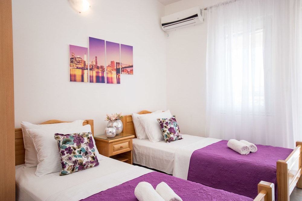 Standard Double or Twin Room - Photo 1