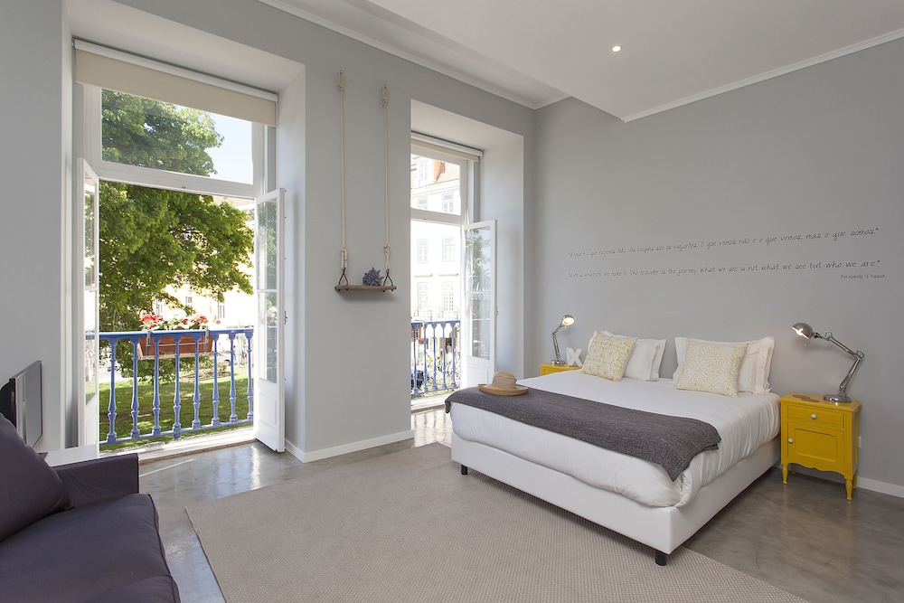 Standard Suite, River View photo 1