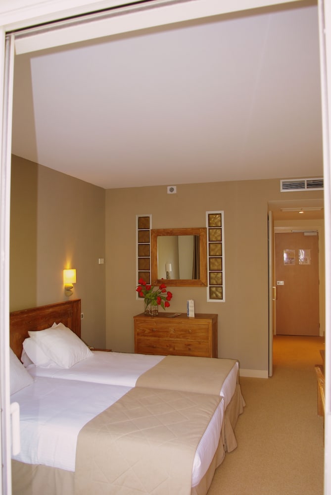 Standard Double Room - Photo 3