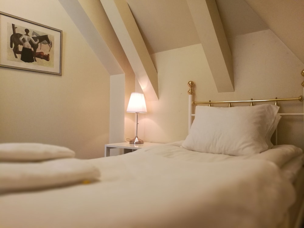 Family Triple Room, 2 Bedrooms photo 3
