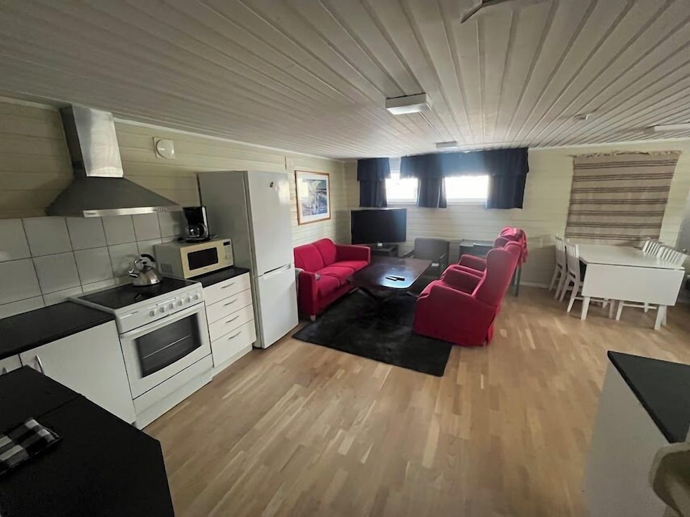 Family Cabin, 2 Bedrooms photo 1