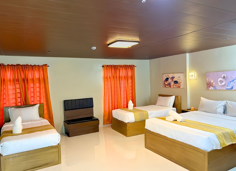 Quadruple Room, Garden View