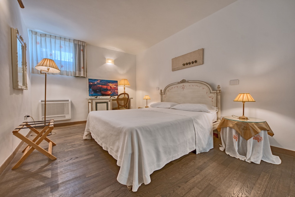 Standard Double Room - Photo 1