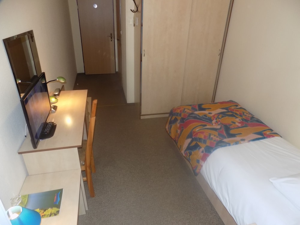 Single Room photo 3