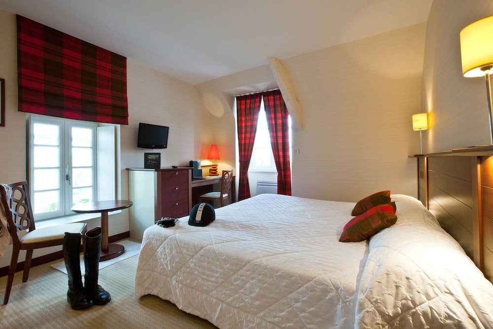 Deluxe Double Room, 1 King Bed, Private Bathroom, Garden View photo 2