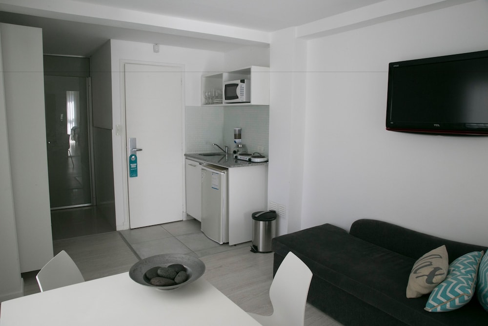 Suite, 2 Bedrooms photo 3