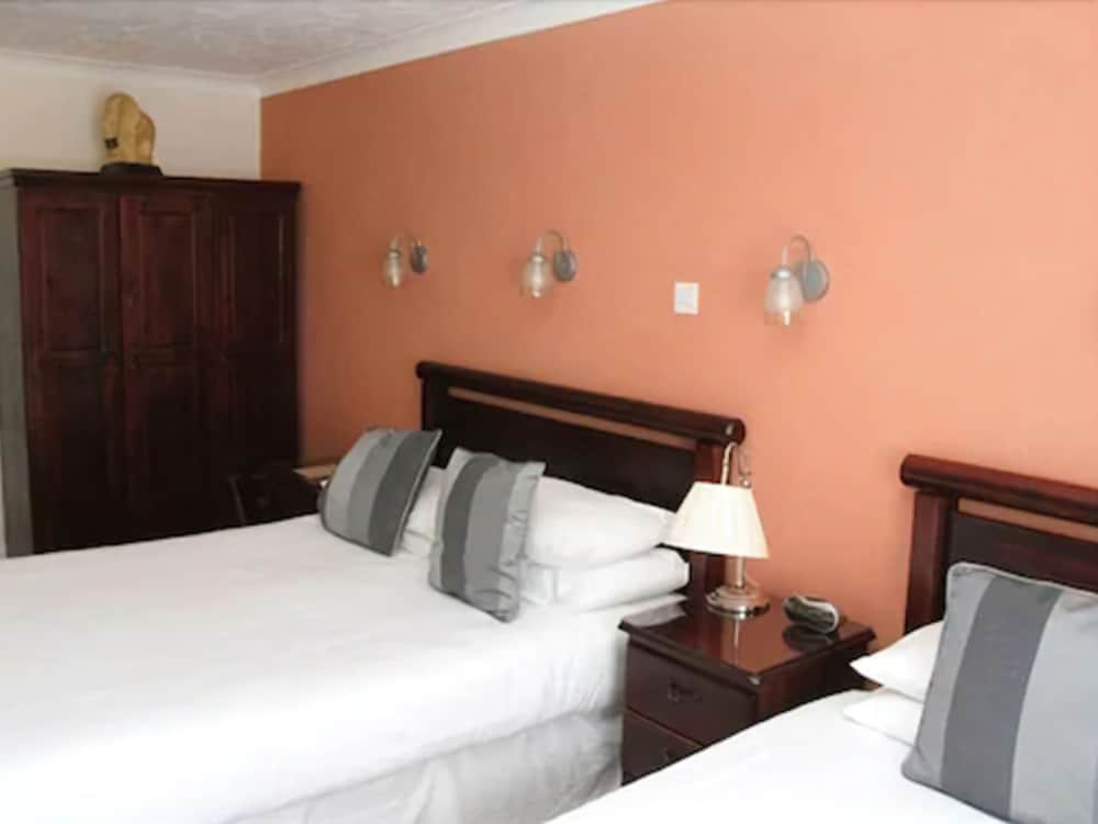 Family Quadruple Room, Ensuite photo 1